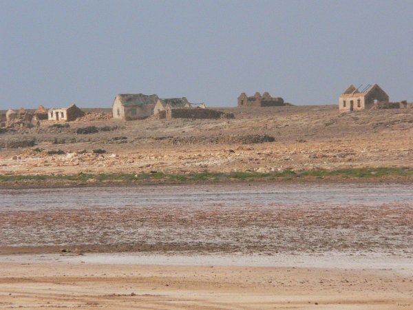42- Village et saline abandonnes vers Joao Barrosa 